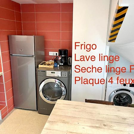 Maison Chene - Cuisine Partagee Et Parking Prive Tassin-la-Demi-Lune Exterior foto